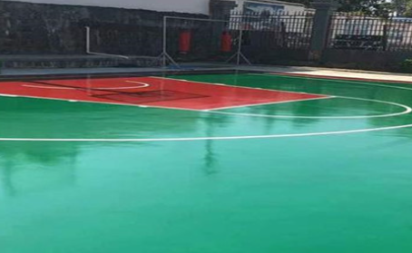 镇江篮球场翻新地面